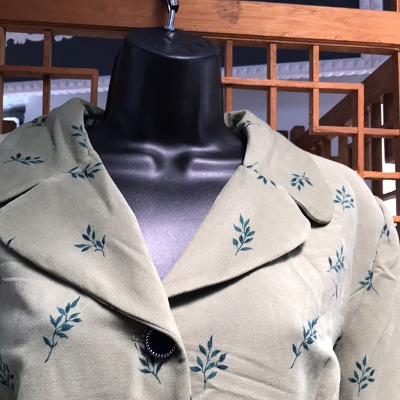 Leslie Fay stylish green and blue button-up jacket w/detailed skirts size 12 - Picture 2 of 8